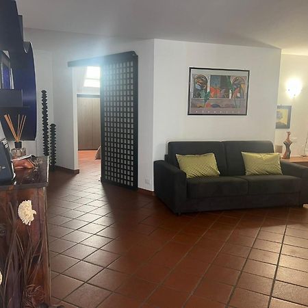 טורינו Historic Center Via Po Apartment מראה חיצוני תמונה