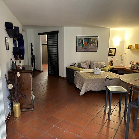 טורינו Historic Center Via Po Apartment מראה חיצוני תמונה
