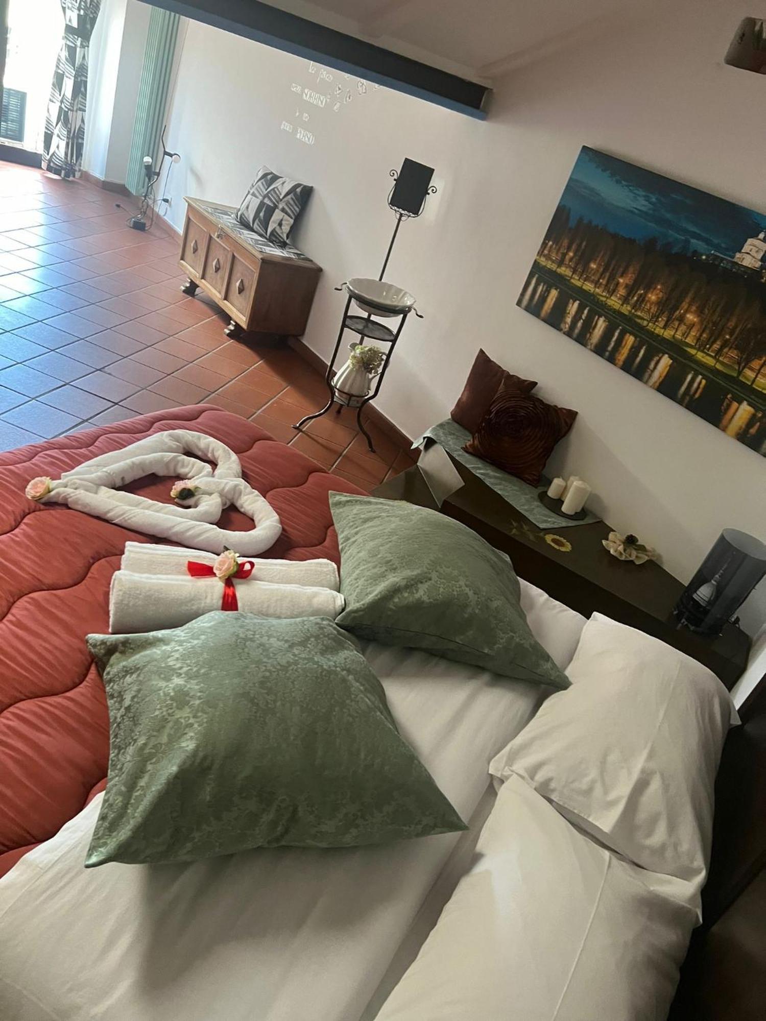 טורינו Historic Center Via Po Apartment מראה חיצוני תמונה