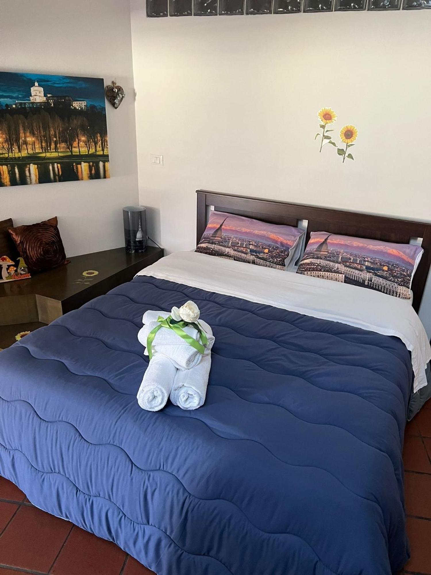 טורינו Historic Center Via Po Apartment מראה חיצוני תמונה