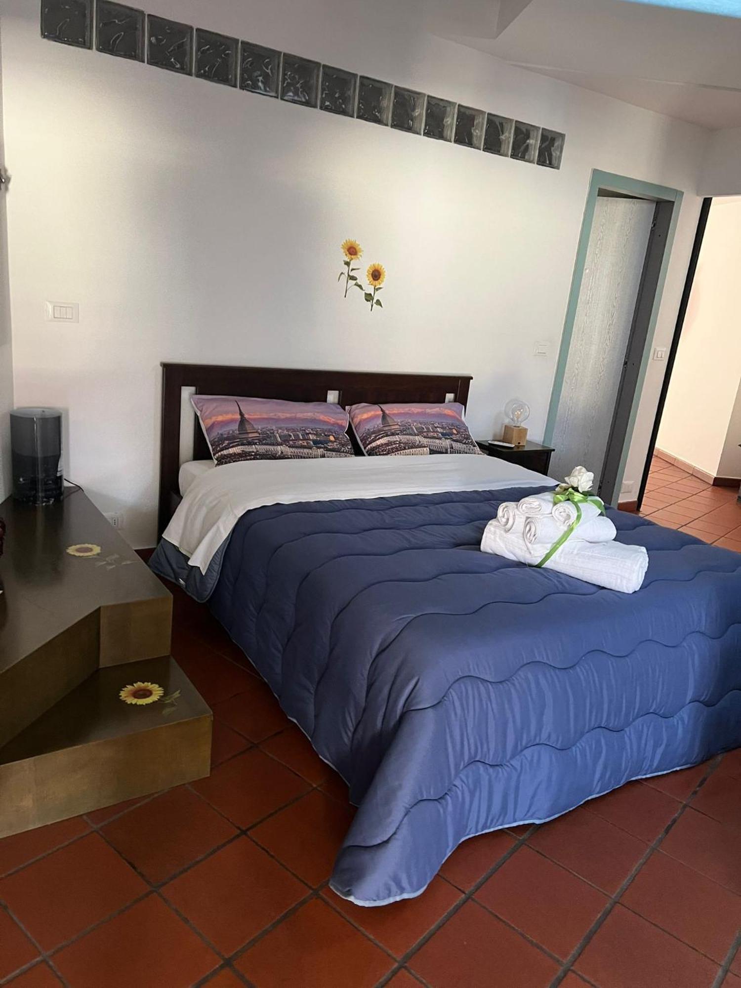 טורינו Historic Center Via Po Apartment מראה חיצוני תמונה
